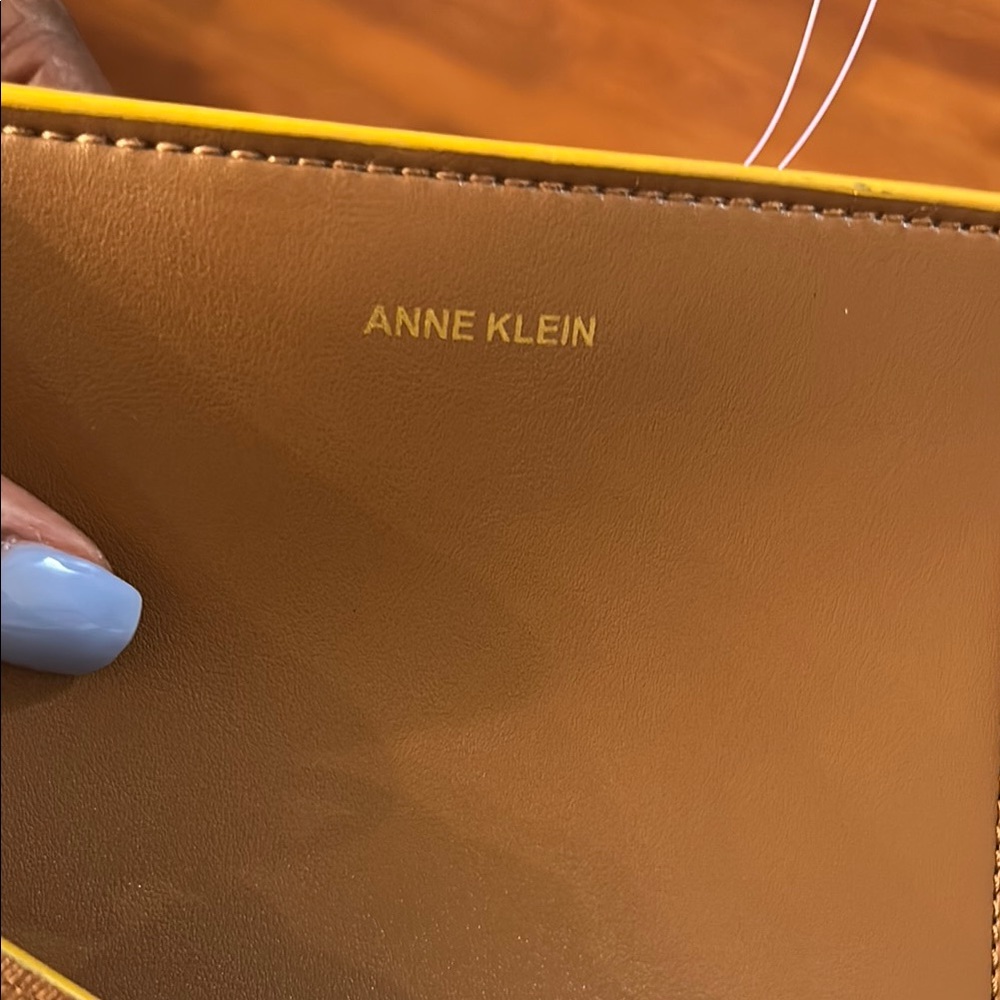 Brown and Yellow Women's Bag - Picture 4 of 5